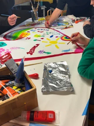 Idag målade vi tillsammans utifrån temat "Det som gör mig glad" 🎨